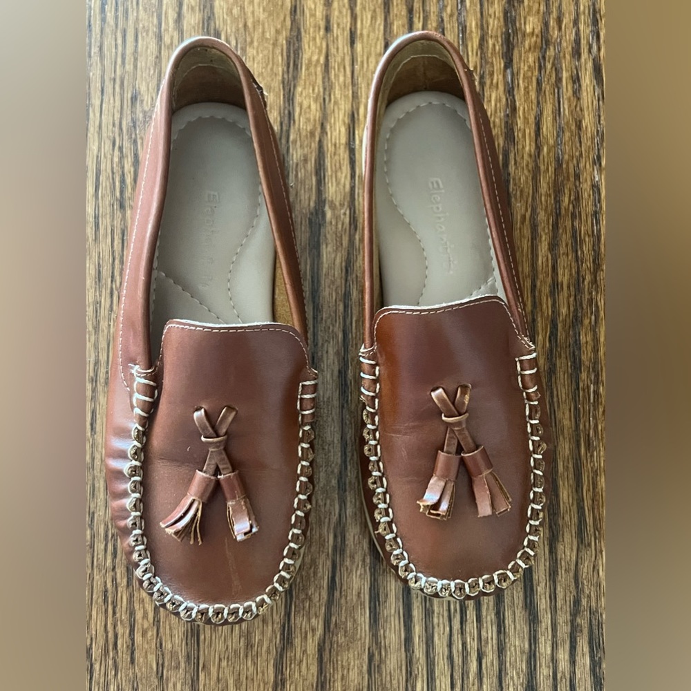 Elephantito youth loafers size 1.5 like new!
